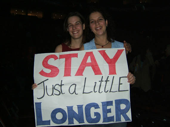 Maryse and Geneviève - Bon Jovi show at the Bell Centre, Quebec, Canada (December 14, 2005)